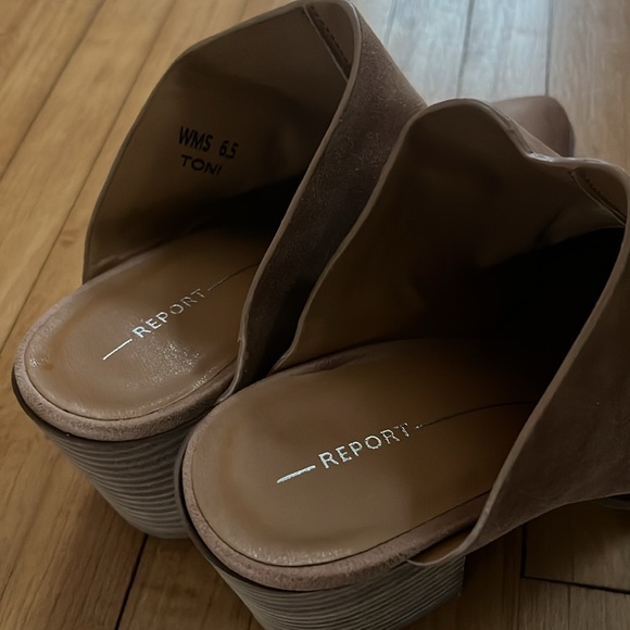 Cute heels! - Picture 2 of 4